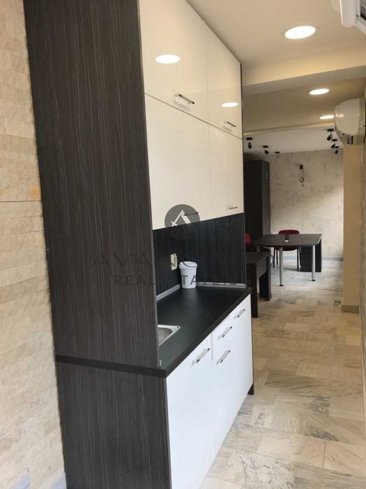 Продава се Офис в Пловдив, Център - 38 кв.м за 1510 €/кв.м - Снимка #6