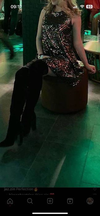 Rochie paiete roze scurta