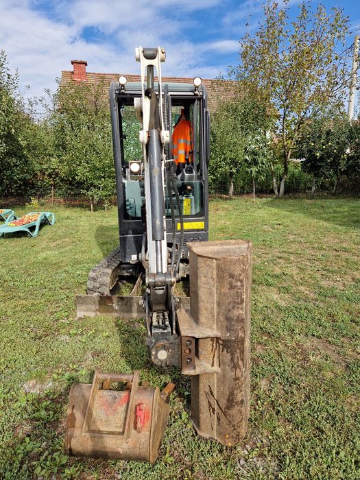 Miniexcavator Bobcat e17 powertilt Radlinger