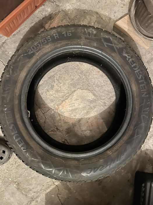 205 55 16 зимна Vredestein