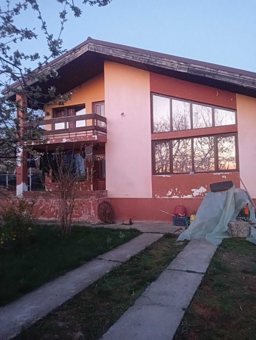Casa de Vanzare in zona Raducaneni jud. Iași la 15 min de centru