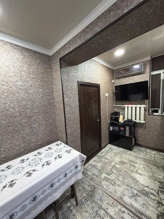 Квартира 1/4/4
Юнусабадский район 
Не доезжая Сампи