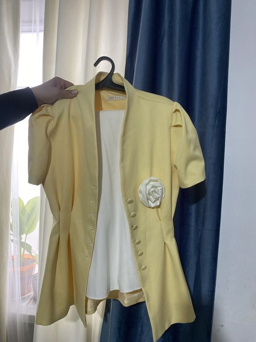 Көйлектер сатылады 1 рет киілген