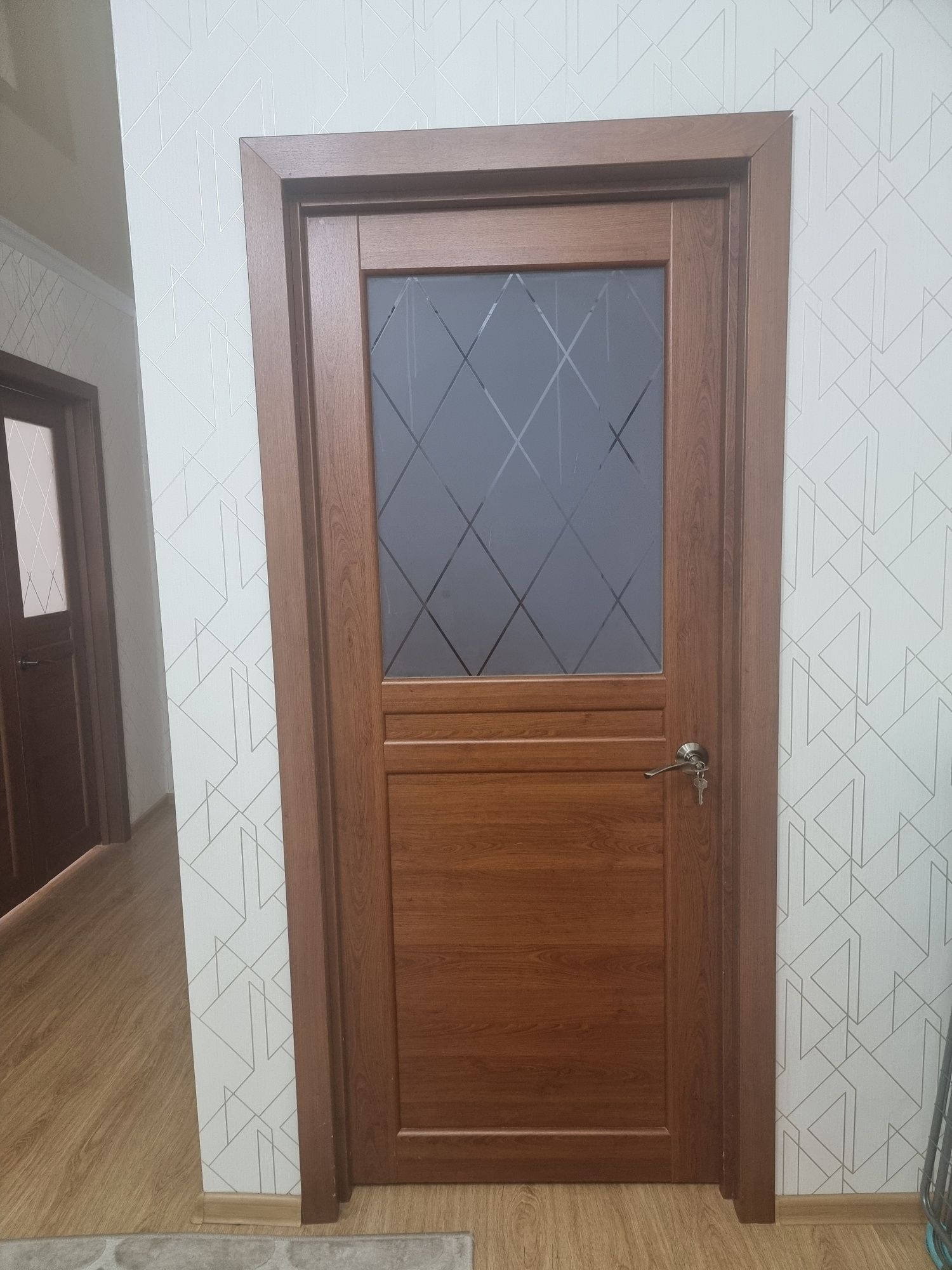 Двери продаётся срочно