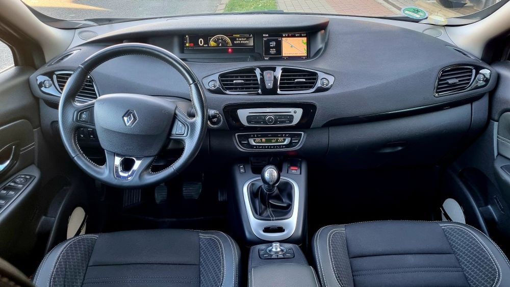 Renault Scenic  - 1.5dci - Bose edition - trapa panoramica