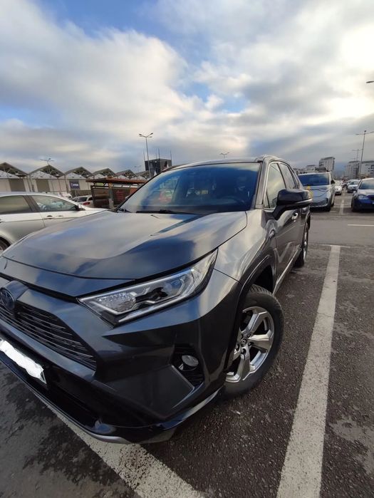 Toyota RAV4 Toyota RAV4 Hybrid 2.5 – 2019 – 118.700 km – 4x4 – 28900 euro