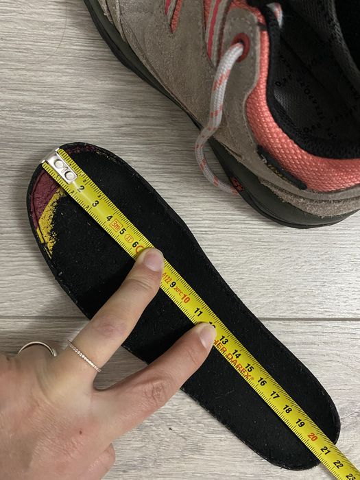 Adidasi drumetie jack wolfskin marime 32