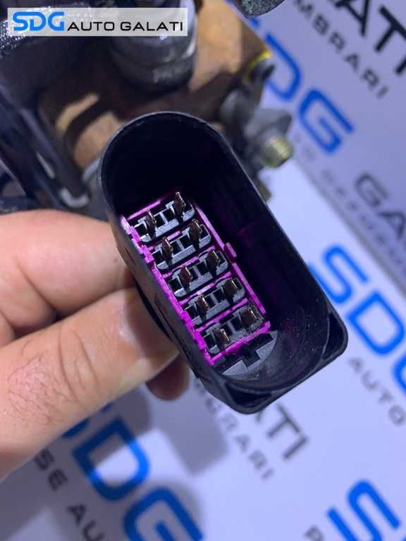 Pompa Injectie Combustibil Motorina cu 10 Pini Fire la Mufa VW Golf 4 1.9 SDI AGP AQM 1998 - 2005 Cod 038130107B 0460404972