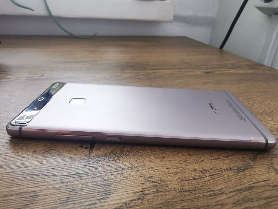 Телефон Huawei P9 Pro