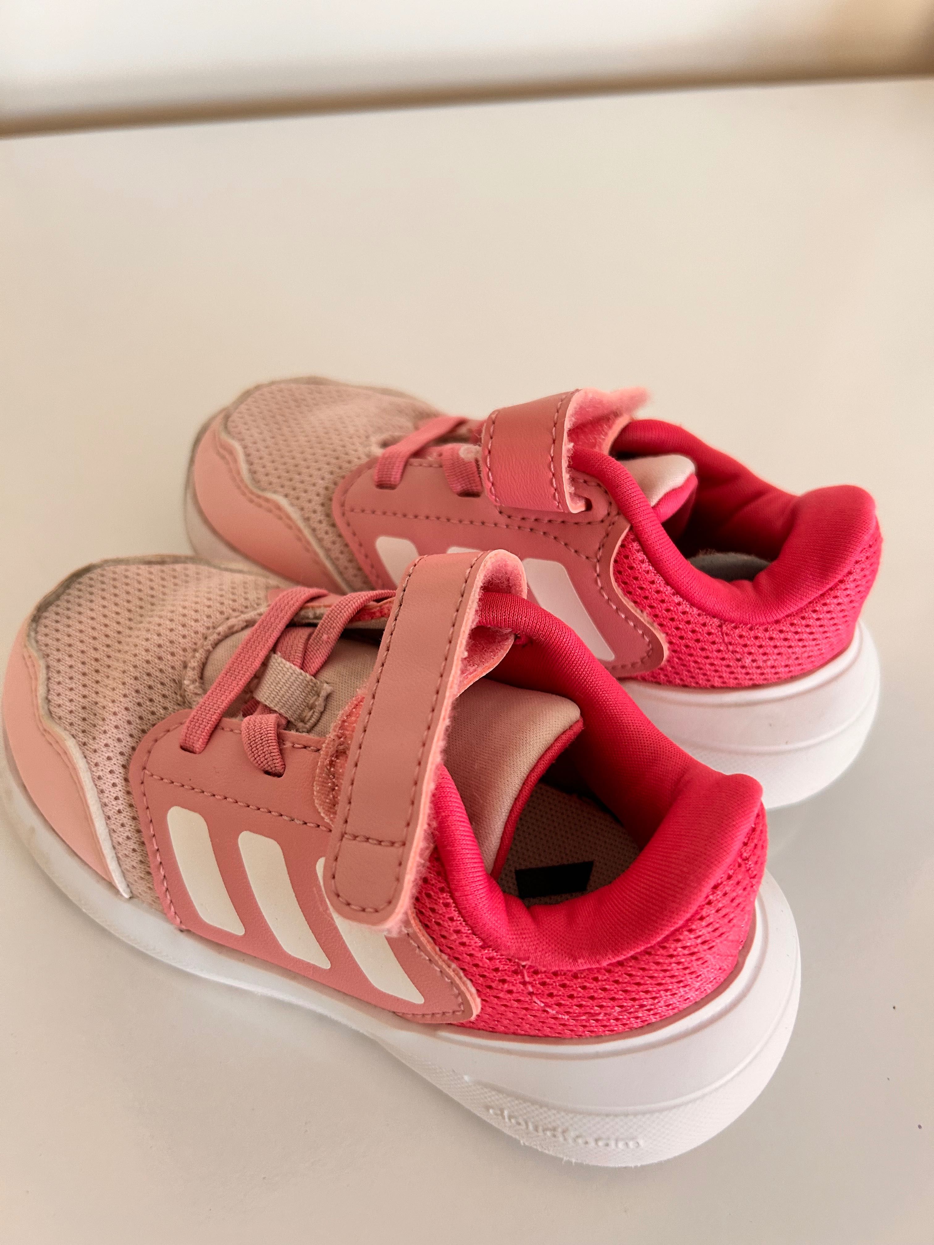 Adidas маратонки