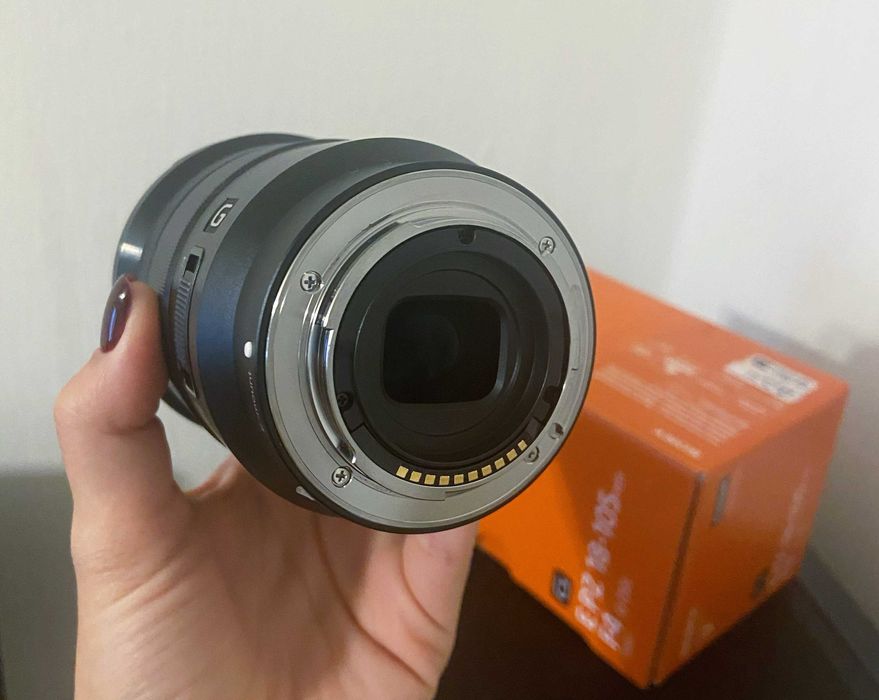 Oбектив Sony SEL 18-105mm f/4 G OSS  В ГАРАНЦИЯ