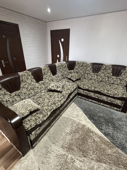 Coltar pentru living