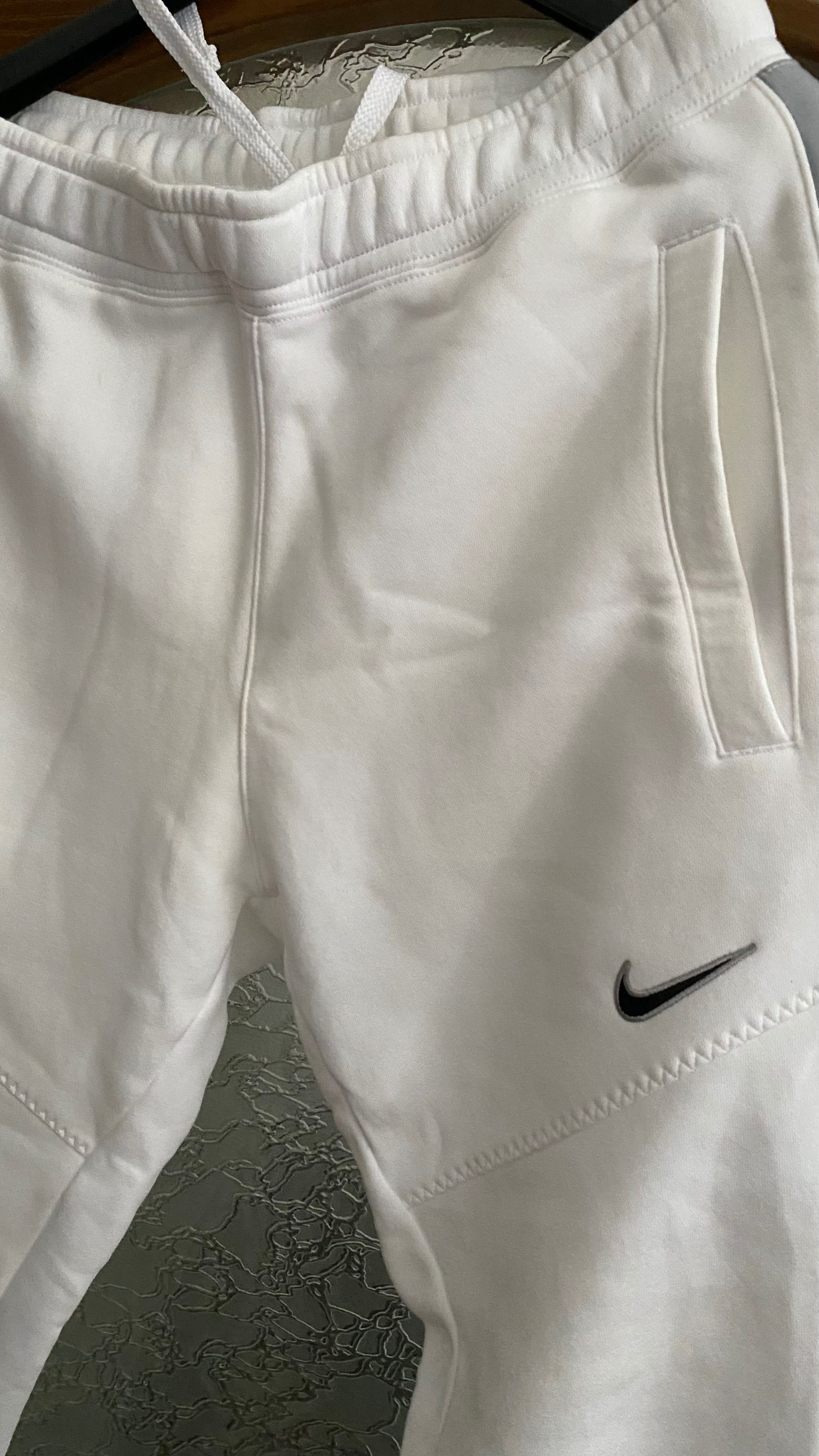 Nike M долнище отлично