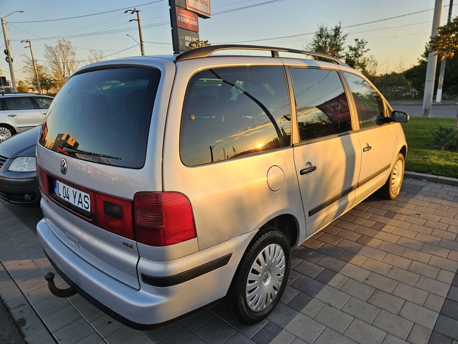 Vw Sharan 1.9 TDI proprietar