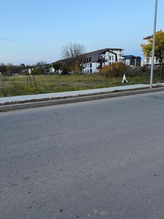 Proprietari vindem 2.811 mp+4.400 mp pe str.Nicolae Labis,Tractoru 7