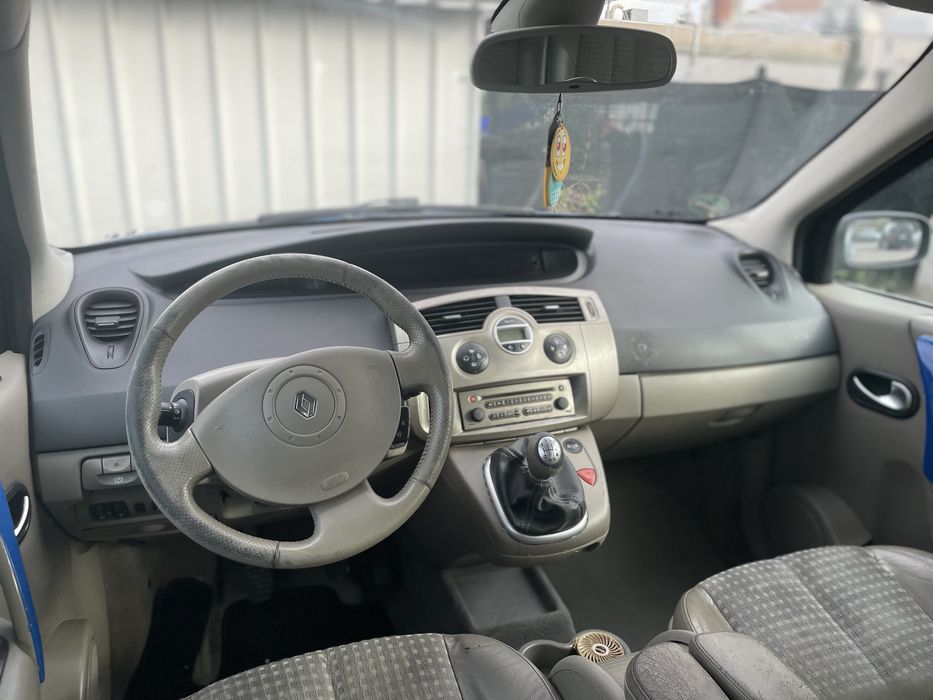 Vand sau schimb R grand scenic 7 locuri 1.9 disel