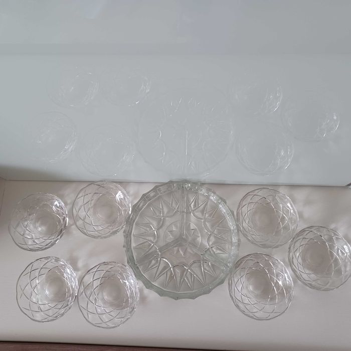 Set 8 boluri vechi cristal, alune, snacksuri
