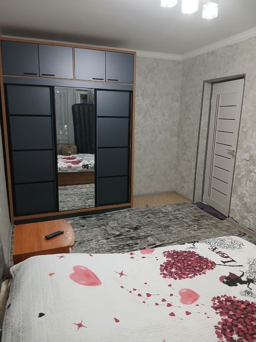 Чиланзар 5. Метро Хамза 10 минут. Продается квартира 1 комнатная