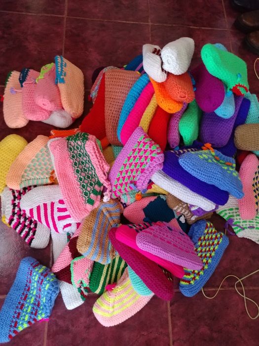 Vesta tricotata manual / sosete / botosei