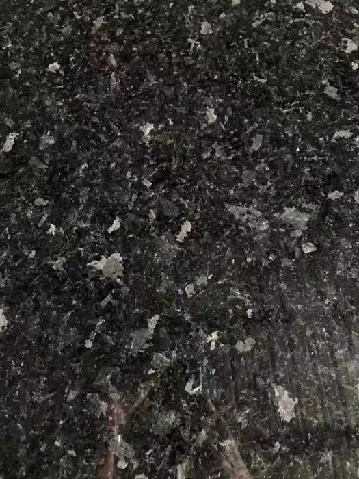 Granit Angola black / Чёрный камень Ангола