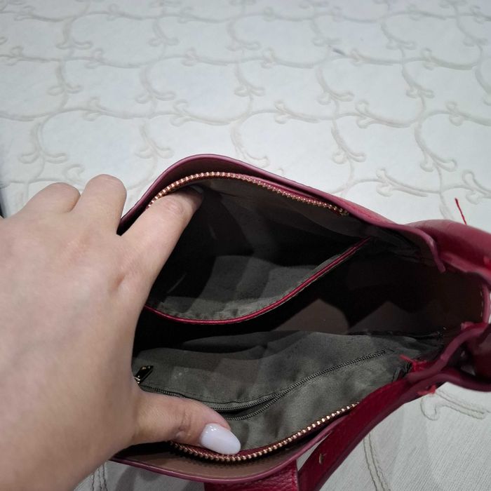 Дамска чанта червена