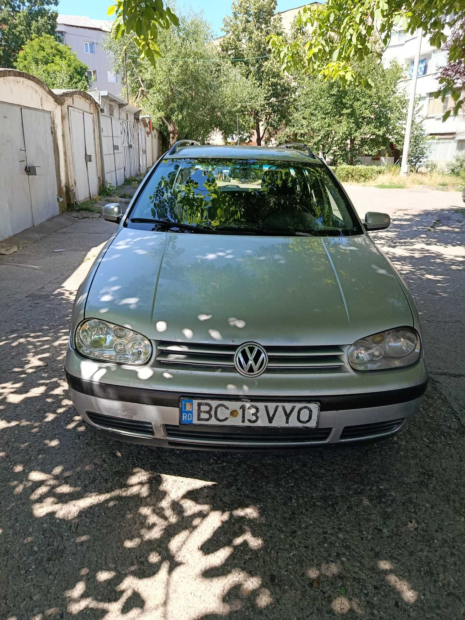 Vând volkswagen golf 4