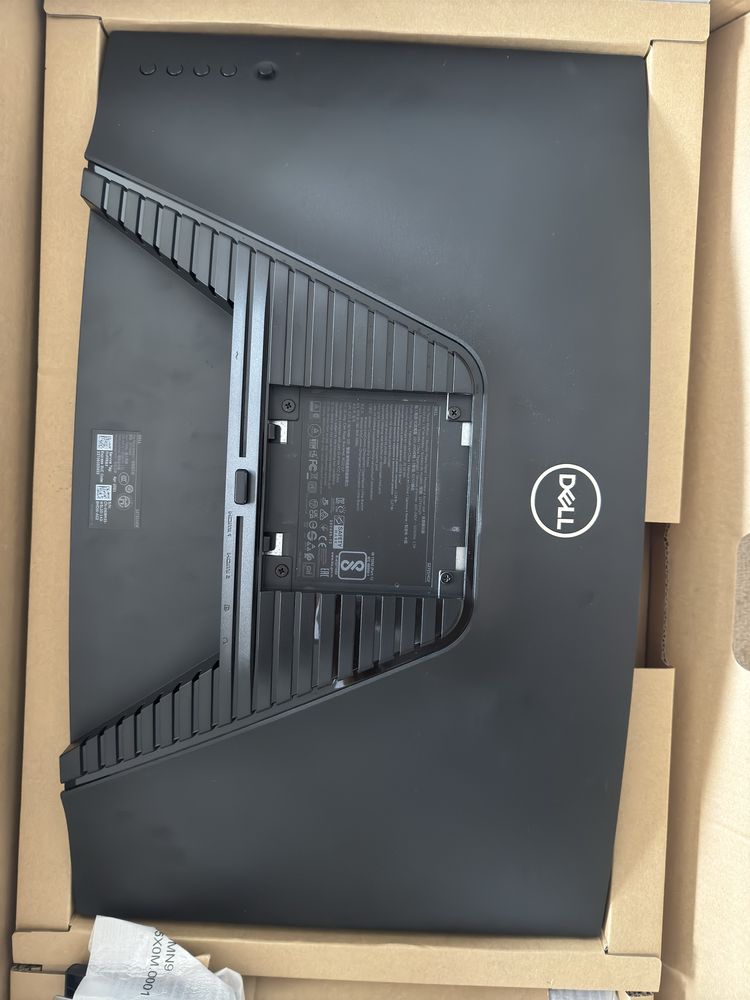 Monitor Dell 144hz curbat