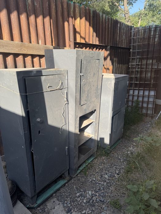 Металлические сейфы