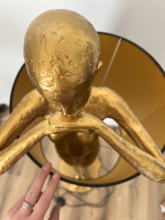 Lampa noua, detalii in privat.