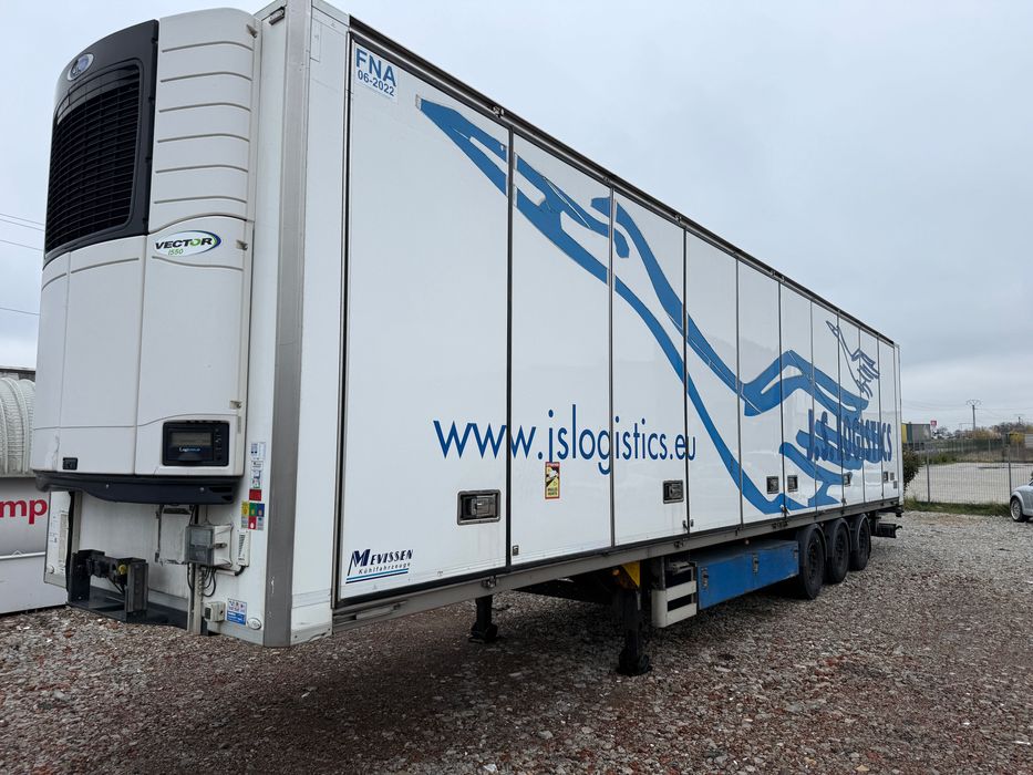 Semiremorcă frigorifică FRIGO cu UȘI LATERALE