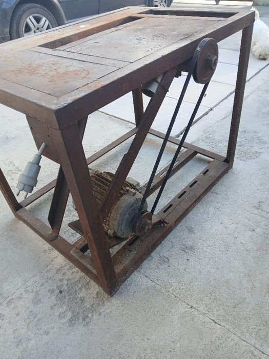 Vând sau schimb cu animale,..