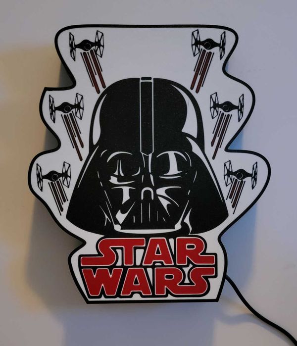 Lampă decorativă Star Wars – model Darth Vader, iluminare LED