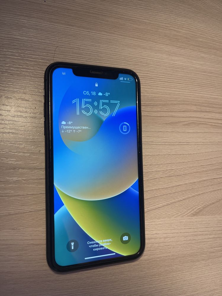 Продаю iPhone 11