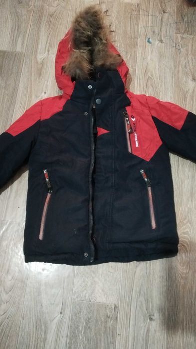 Продам 2 детские куртки На мальчика