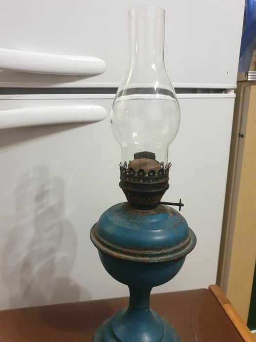 Лампа керосиновая.