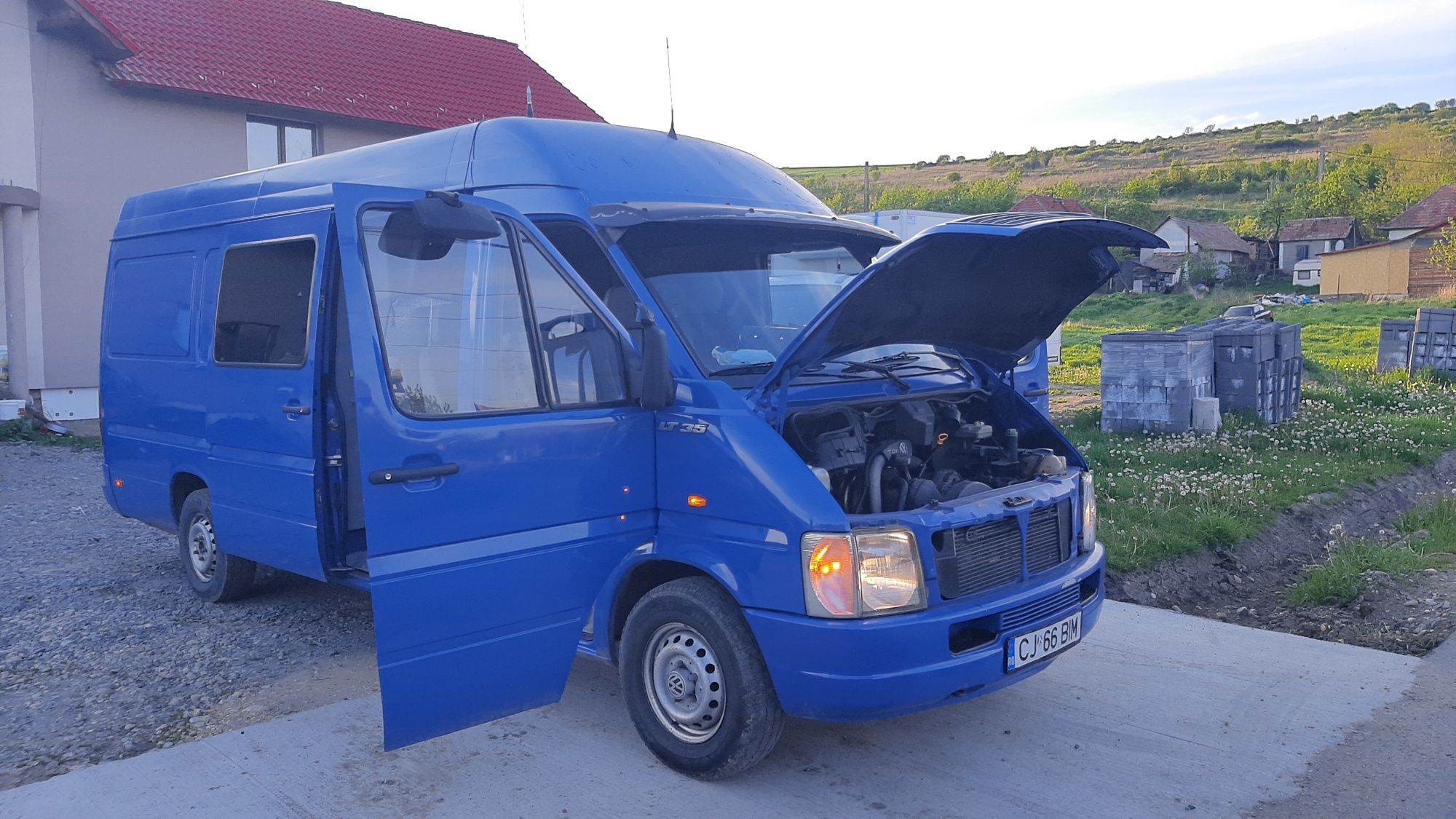 Volkswagen Lt 35 2.5 Tdi maxi clima 6 locuri