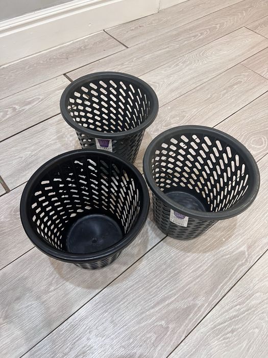 Мусорные ведра в отличном состоянии