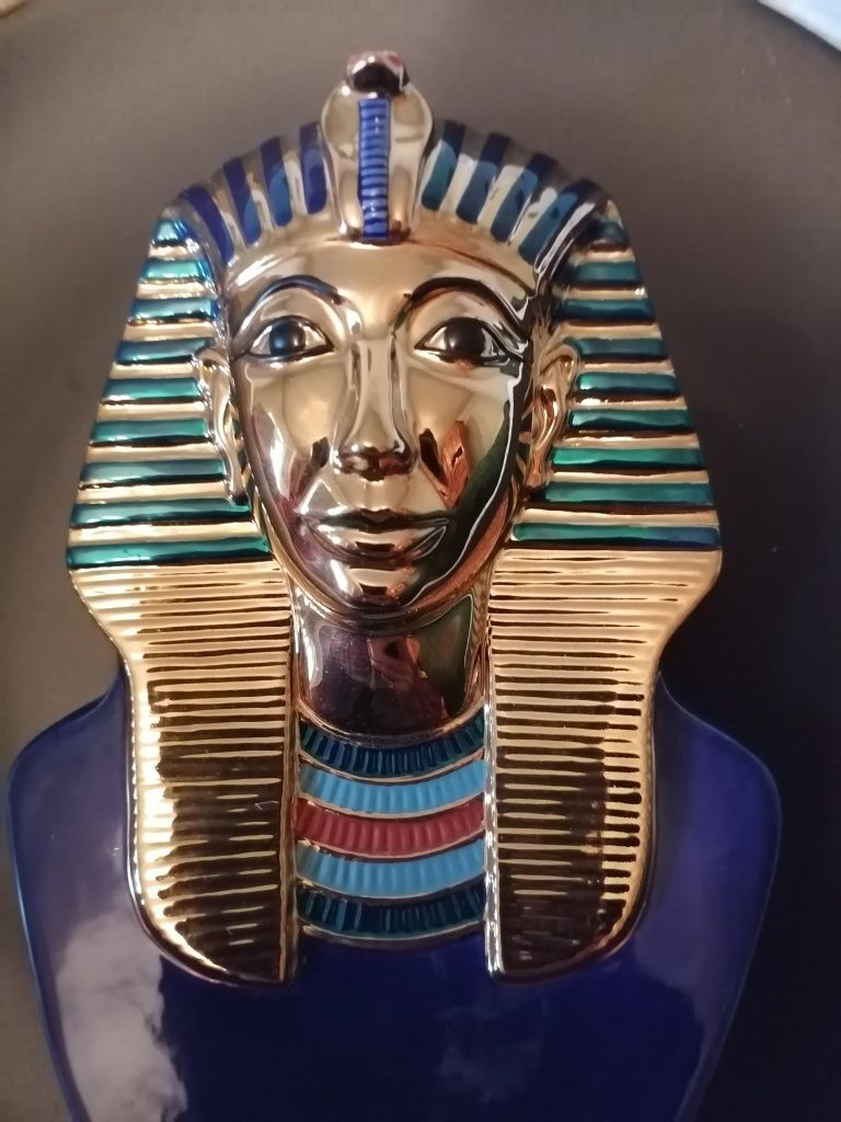 Farfurie 3D pictata cu aur bust Hatshepsut- femeia faraon Egipt