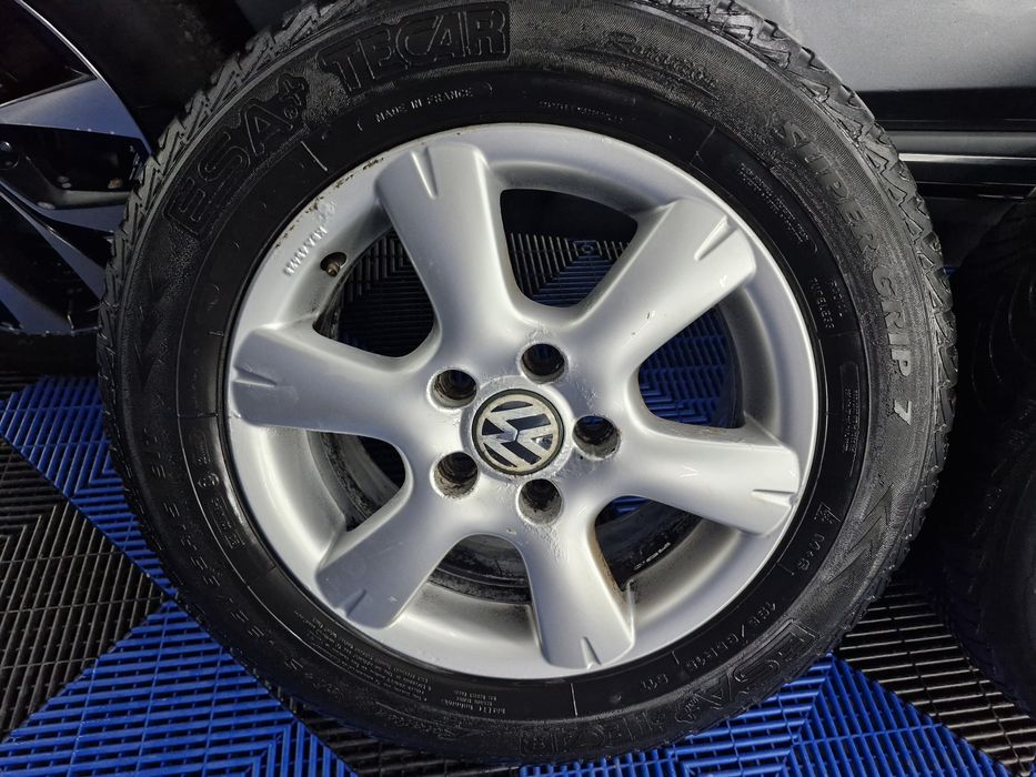 Vand set jante originale Volkswagen 5x112 pe 15