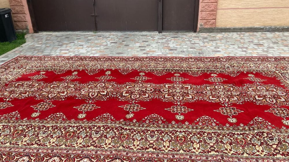Продаётся ковёр, размер 5*3