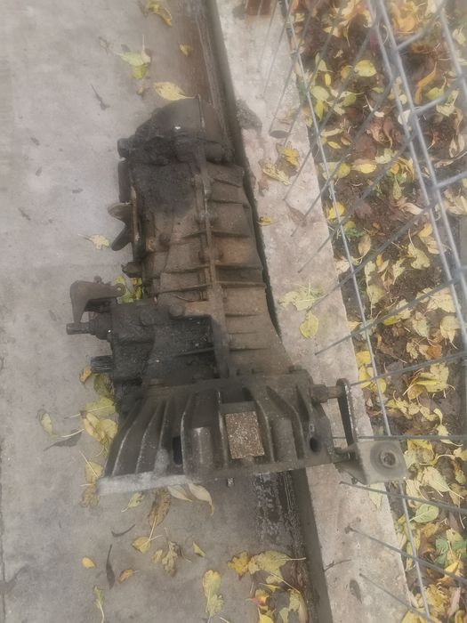 Cutie dacia papuc 4x4 benzina