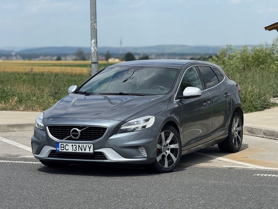 Volvo V40 Volvo V40 D3 R-Design 2.0d 150cp. 2018 facelift