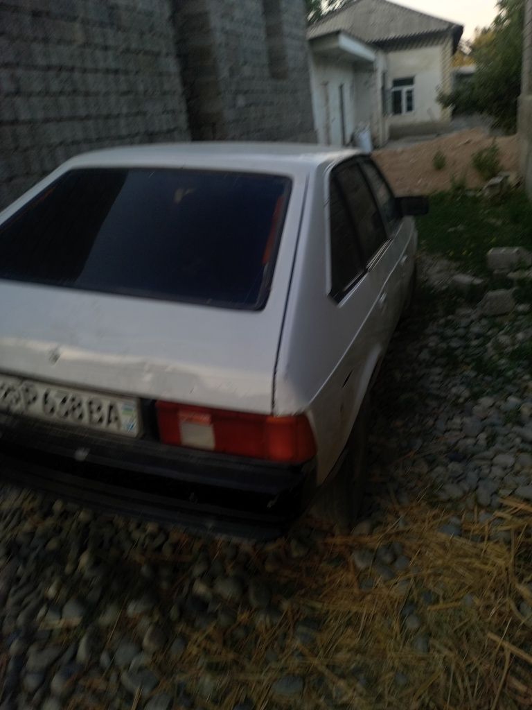 Moskvich 2141 zapchastga sotiladi