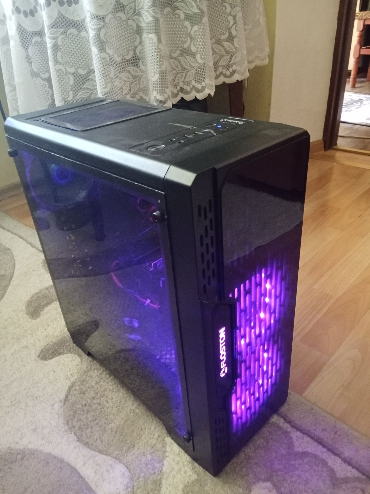 Vand sau schimb calculator gaming cu o consola