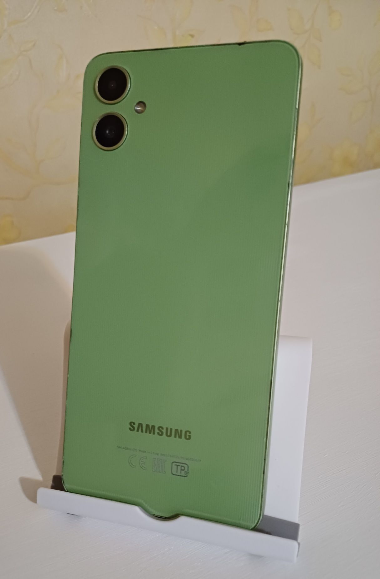 Продам Galaxy A05 в отличном состоянии