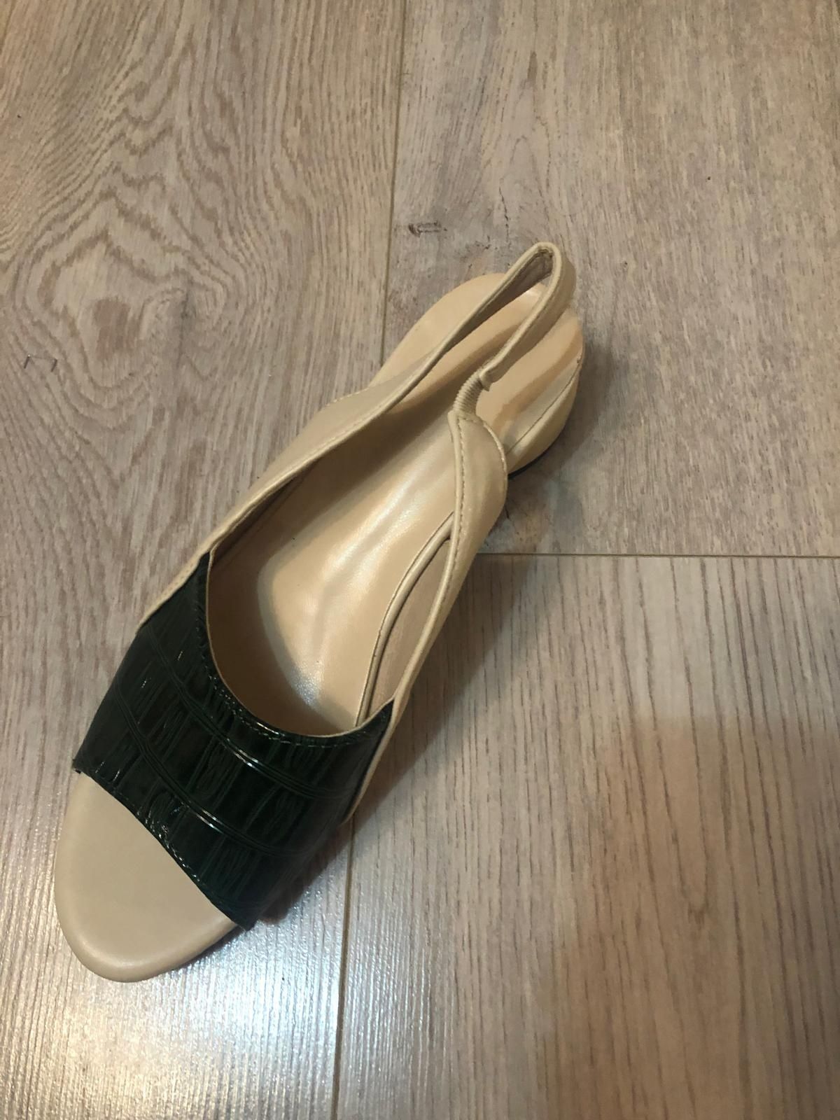 Sandale de damă crem