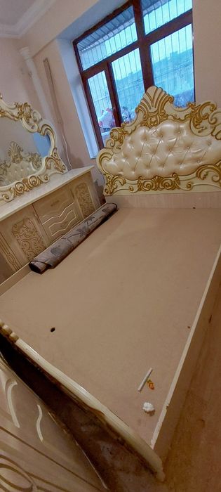 Spalni  srochni  sotiladi