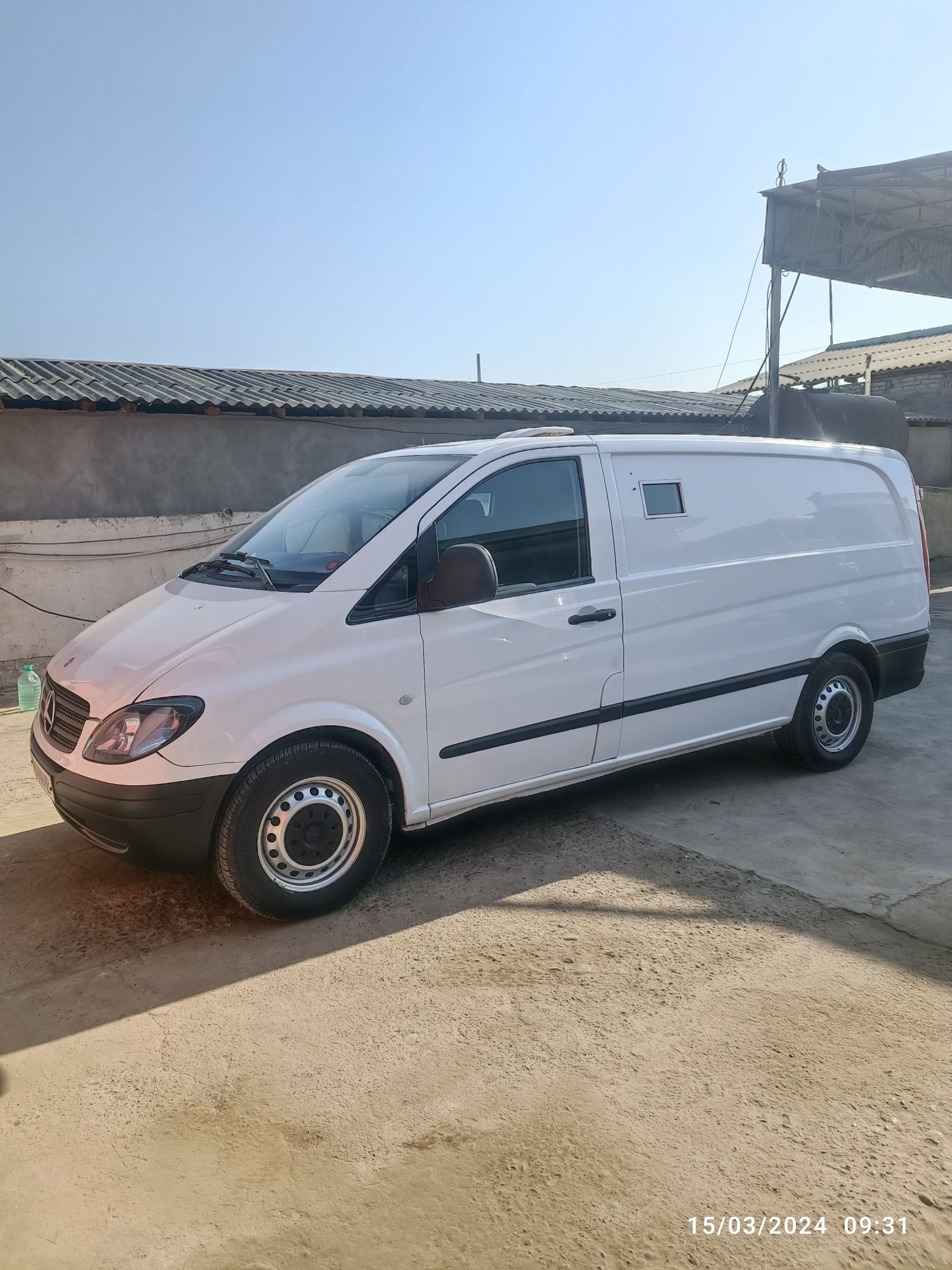 Mercedes benz vito sotiladi