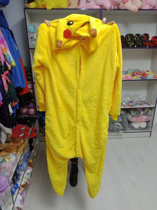Продам костюм Кигуруми Пикачу
