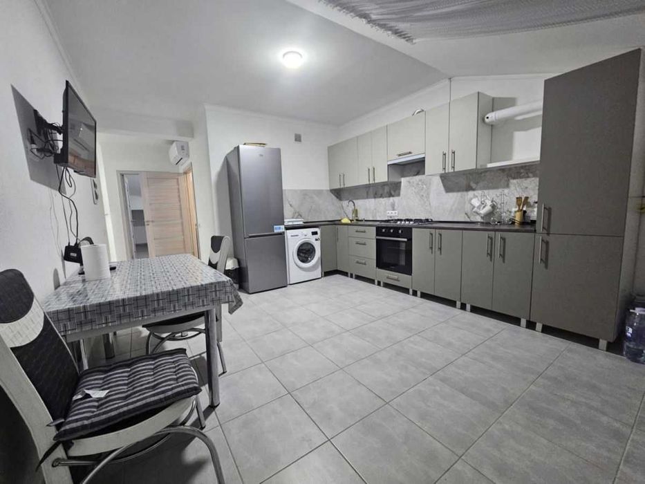 Дава се под наем Двустаен апартамент в София, Изгрев - 74 кв.м за 375 € - Снимка #3